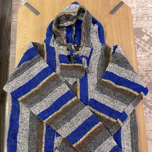 Mexican Hoodie Sweater (L) - Picture 1 of 3